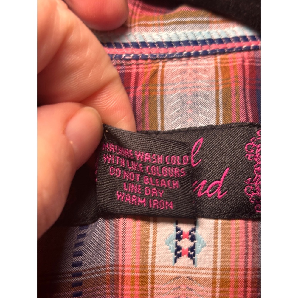 Cowgirl Legend Rodeo Western Snap Shirt L Multicolor Plaid Embroidered Cowgirl - Picture 8 of 10